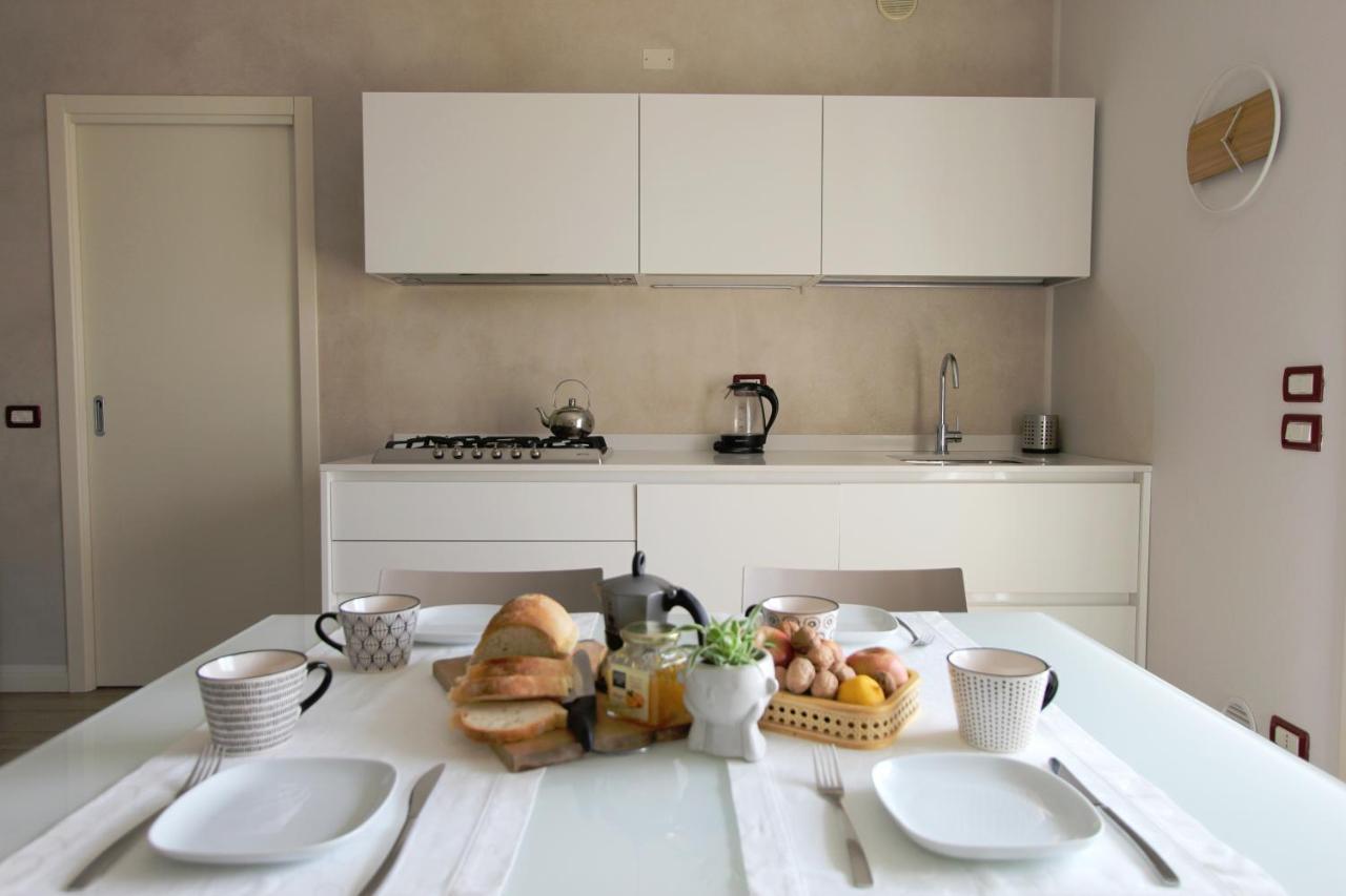 La Casa Di Cele Apartment Desenzano del Garda Ngoại thất bức ảnh